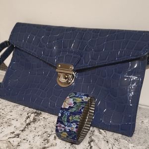 Blue shoulder bag and strech on bracelet bundle.